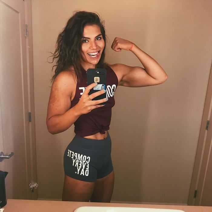 22χρονη που ζύγιζε 137 κιλά αποκάλυψε τι αλλαγή έκαναν 3 χρόνια γυμναστικής στο σώμα της - Εικόνα 21 22χρονη που ζύγιζε 137 κιλά αποκάλυψε τι αλλαγή έκαναν 3 χρόνια γυμναστικής στο σώμα της - Εικόνα 21