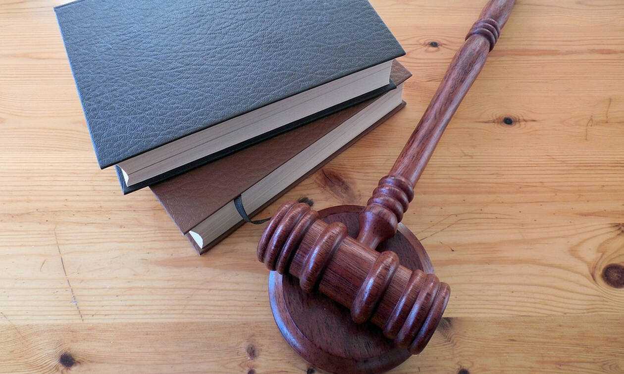 Xανιά: Απαγωγέας του Λεμπιδάκη ξανά στο εδώλιο – Δικάζεται για εμπρησμό