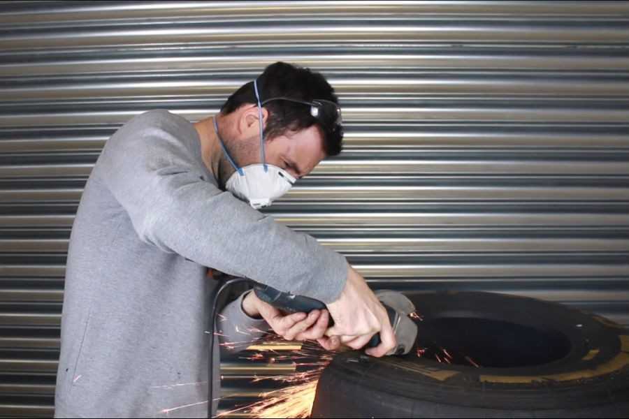 Πώς είναι το εσωτερικό ενός ελαστικού F1; (+video)