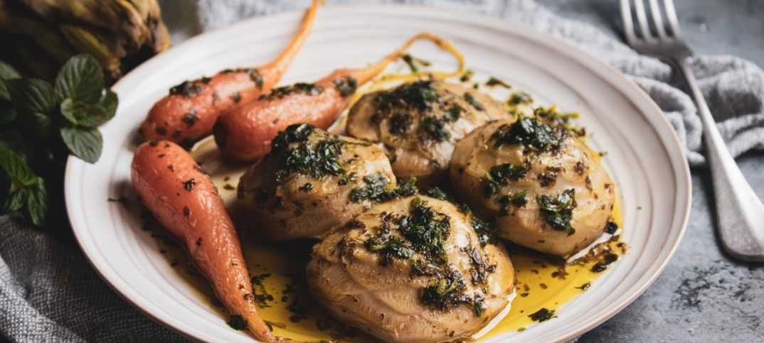 Αγκινάρες με καρότα και μέντα