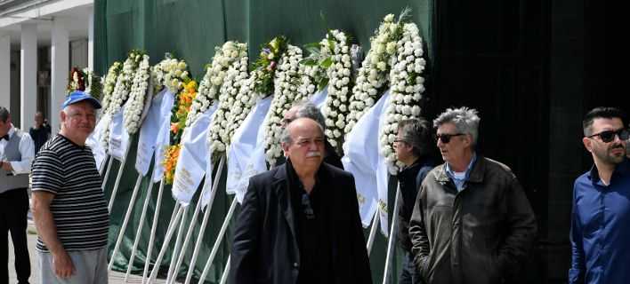 Το τελευταίο αντίο στον Βασίλη Λυριτζή [εικόνες]