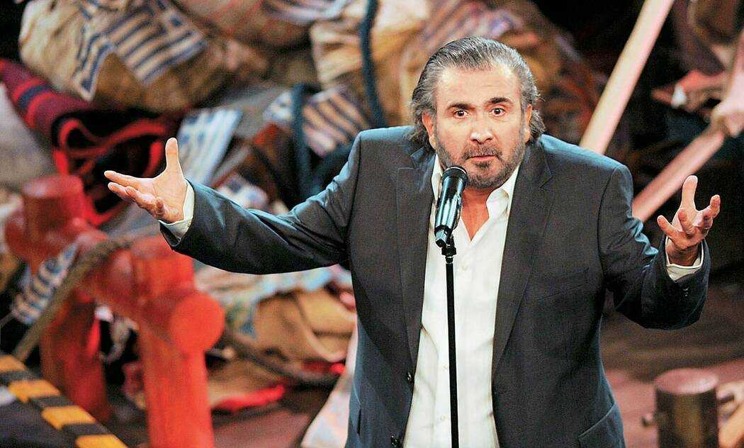 Λάκης Λαζόπουλος: «Με εξιτάρει η ιδέα πως μπορώ να τα παρατήσω όλα»
