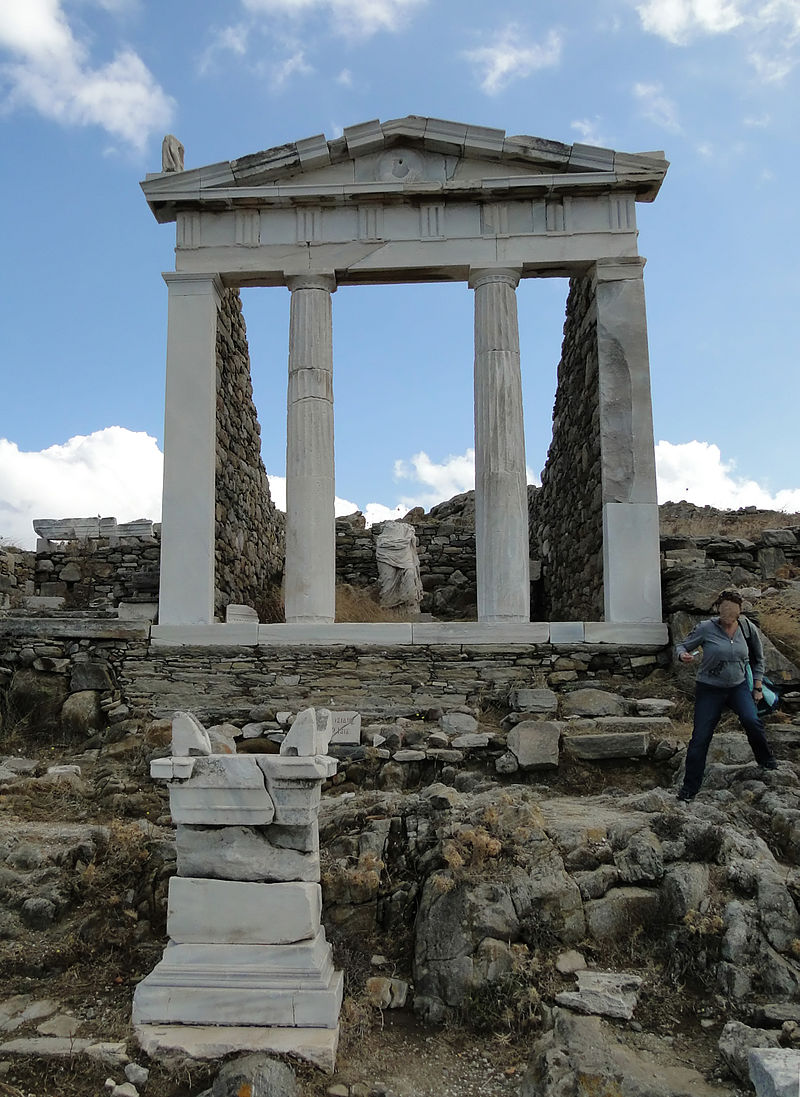 Ο αναστηλωμένος ναός της Ίσιδας