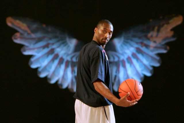 Kobe Bryant of the NBA's Los Angeles Lakers attends a gathering with his fans in Shanghai during his tour of Asia