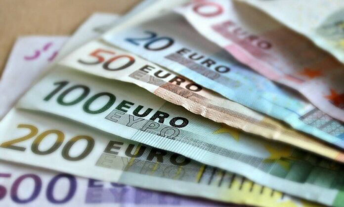 suntaxeis-1178555-euro.jpg
