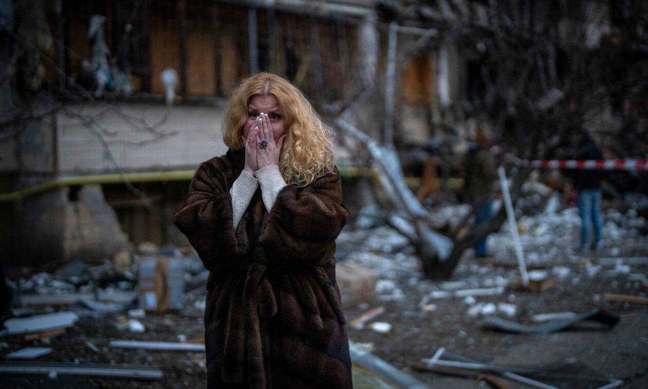 Πόλεμος στην Ουκρανία: Οι Ρώσοι βομβάρδισαν ορφανοτροφείο στο Κίεβο – Σκληρές μάχες στα προάστια