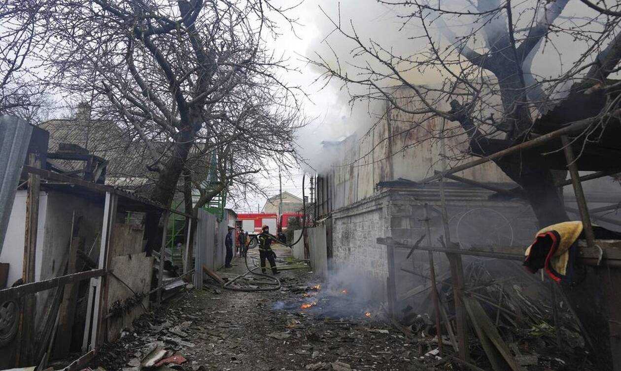 Πόλεμος στην Ουκρανία: Οι Ρώσοι «χτύπησαν» εργοστάσιο ηλεκτροπαραγωγής στο Κίεβο