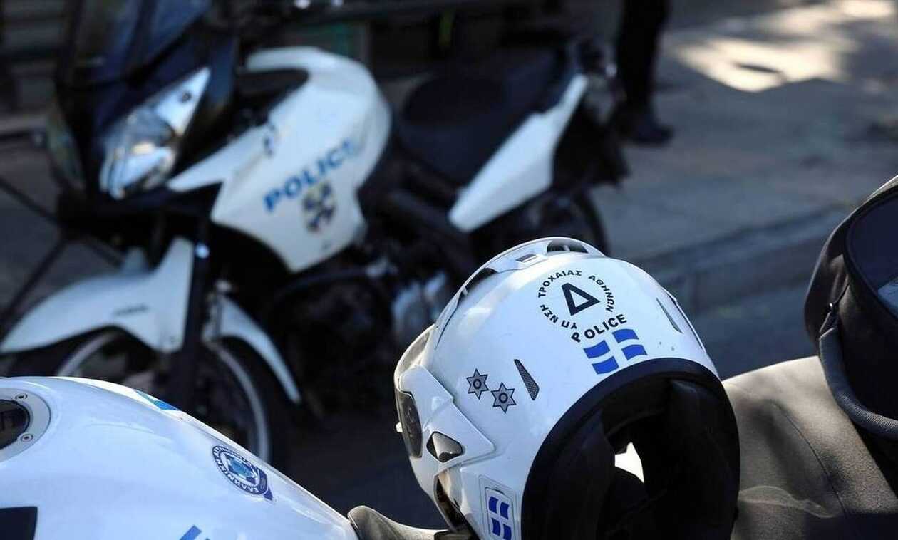 Άγρια καταδίωξη της ΔΙ.ΑΣ. γύφτων στην Εκάλη - Εμβόλισαν μηχανή και τραυμάτισαν με μπουνιές αστυνομικούς
