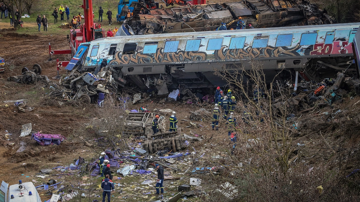 Σύγκρουση τρένων στα Τέμπη: Τριήμερο εθνικό πένθος με απόφαση του Κυριάκου Μητσοτάκη 7