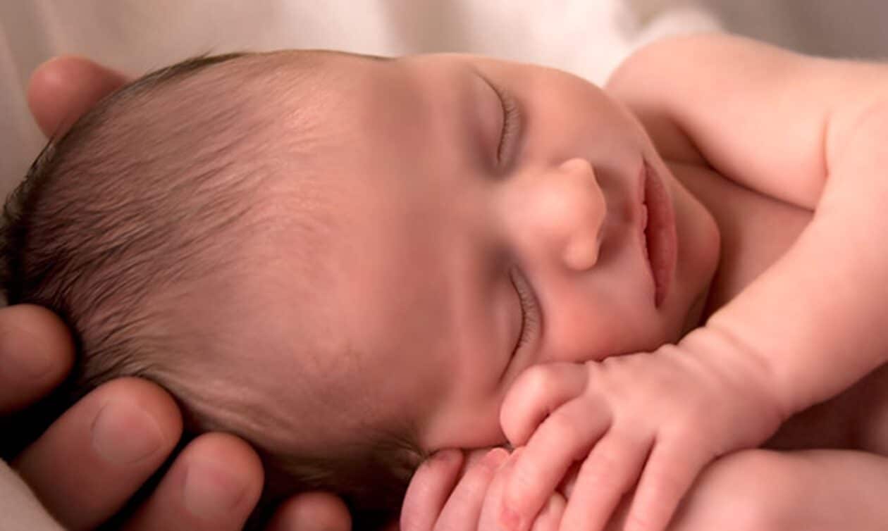 Επτά τροφές που δεν κάνει να τρώνε τα μωρά