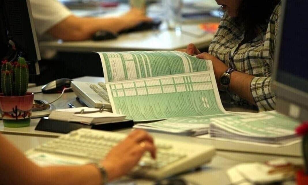 Φορολογικές δηλώσεις 2024: Πότε τις υποβάλλουμε και τι ισχύει με τις επιστροφές φόρου