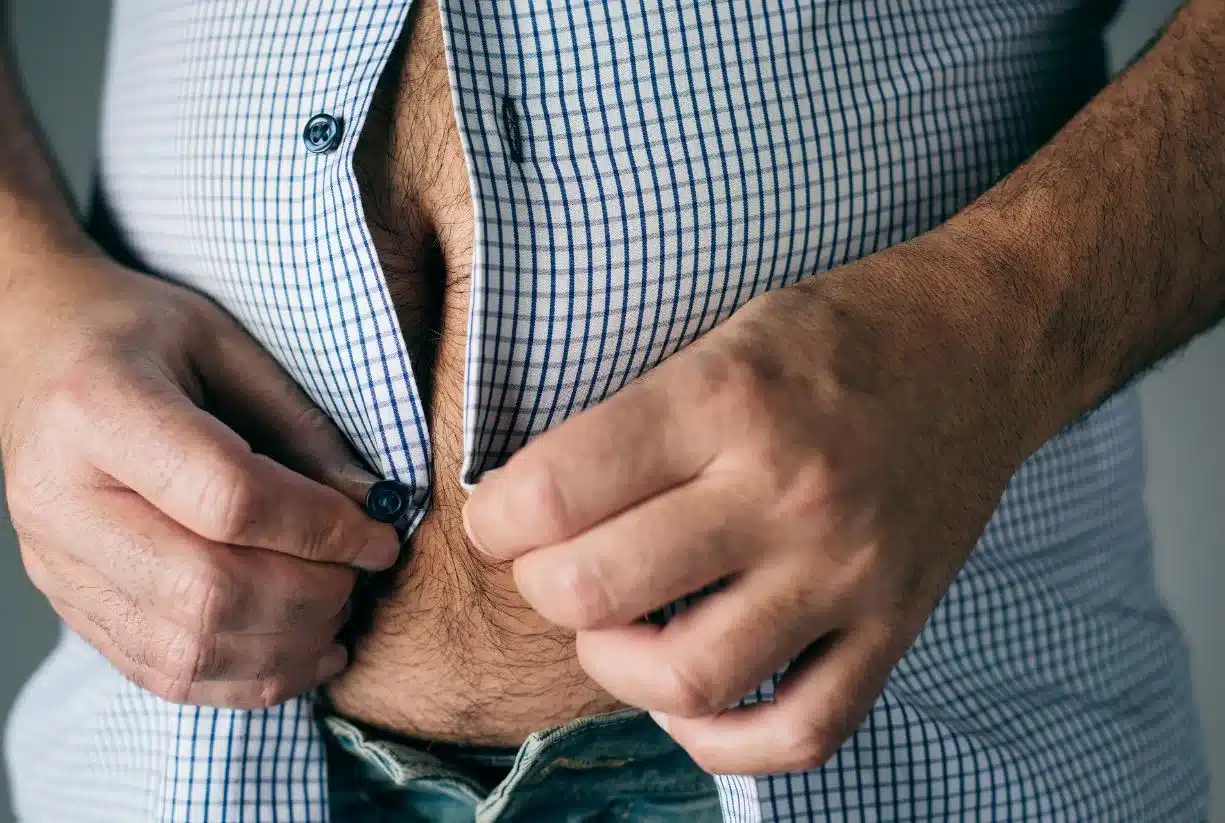 Να γιατί οι παχουλοί άντρες είναι καλύτεροι στο κρεβάτι από τους γραμμωμένους