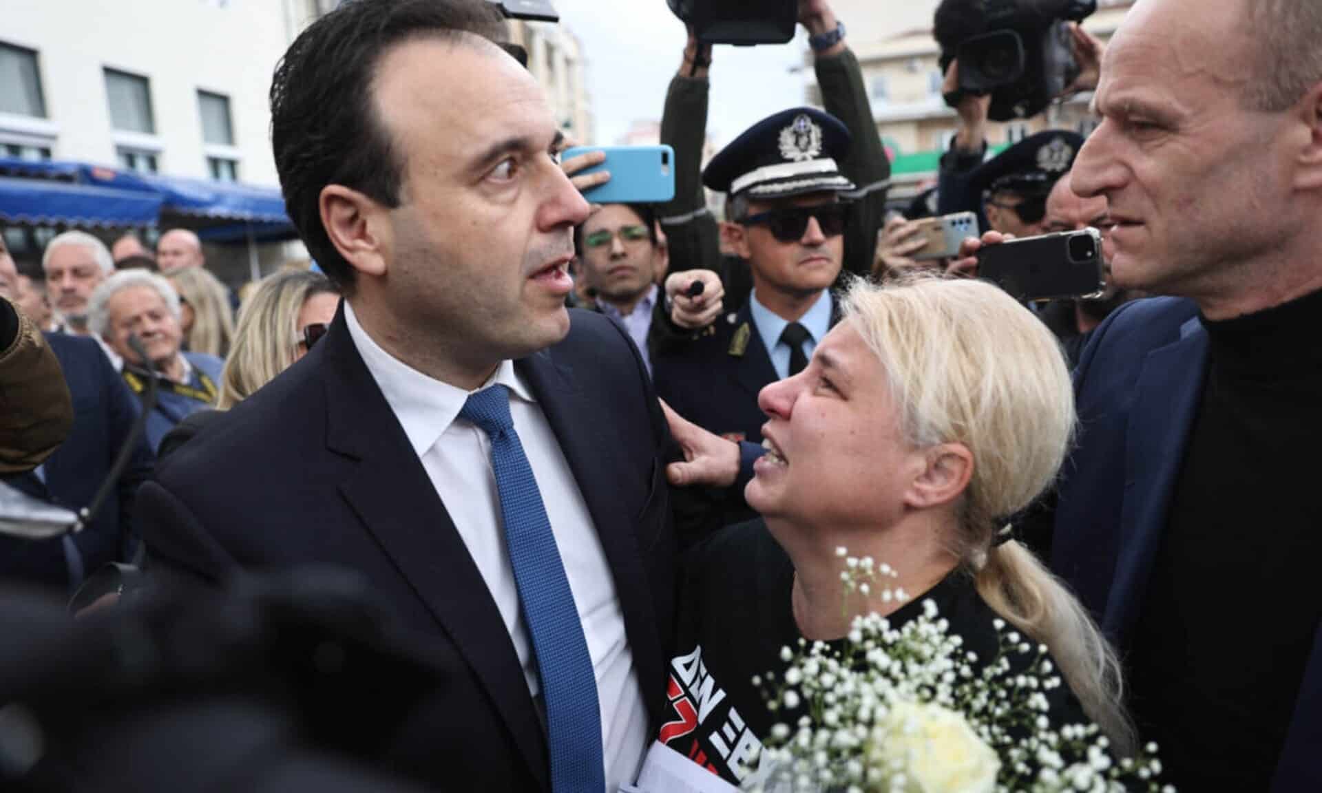 Λάρισα Η μητέρα της Κλαούντια Λάτα που χάθηκε στα Τέμπη δάκρυσε στην