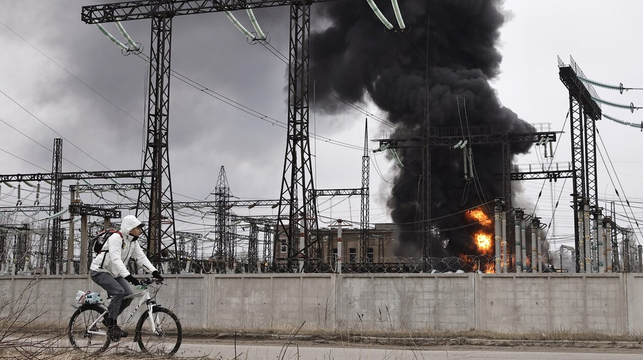 Ρωσία: Επίθεση μη επανδρωμένου αεροσκάφους – Πυρκαγιά σε διυλιστήριο πετρελαίου