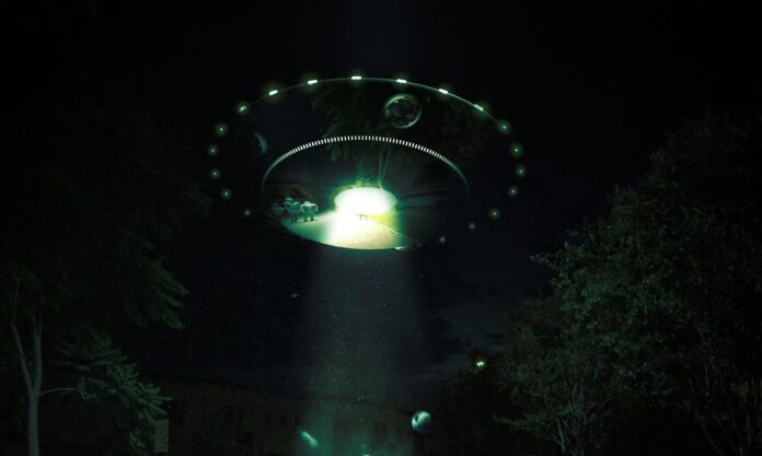 sokaristik-1535552-ufo.jpg