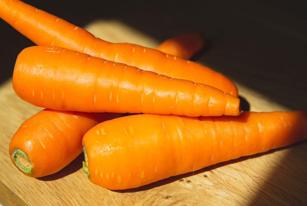 Ήξερες τι χρώμα είχε το καρότο, πριν γίνει πορτοκαλί;