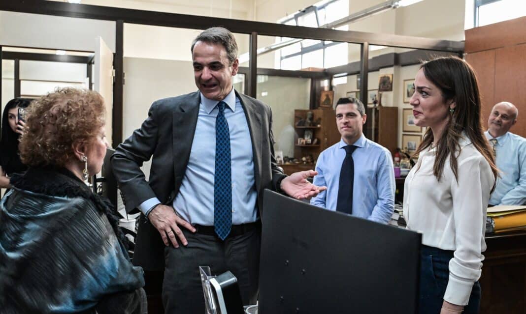 Δόμνα Μιχαηλίδου: Τέλος Ασφαλιστικής ικανότητας σε όσους χρωστούν πάνω από 100 ευρώ Τέλος: Ασφαλιστικής ικανότητας σε όσους χρωστούν πάνω από 100 ευρώ