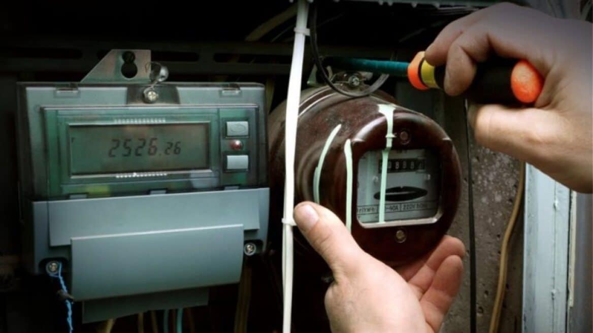 «Μαφία» των ρευματοκλοπών: Κέρδη 400 εκατ. ευρώ τον χρόνο και ο «λογαριασμός» στους συνεπείς