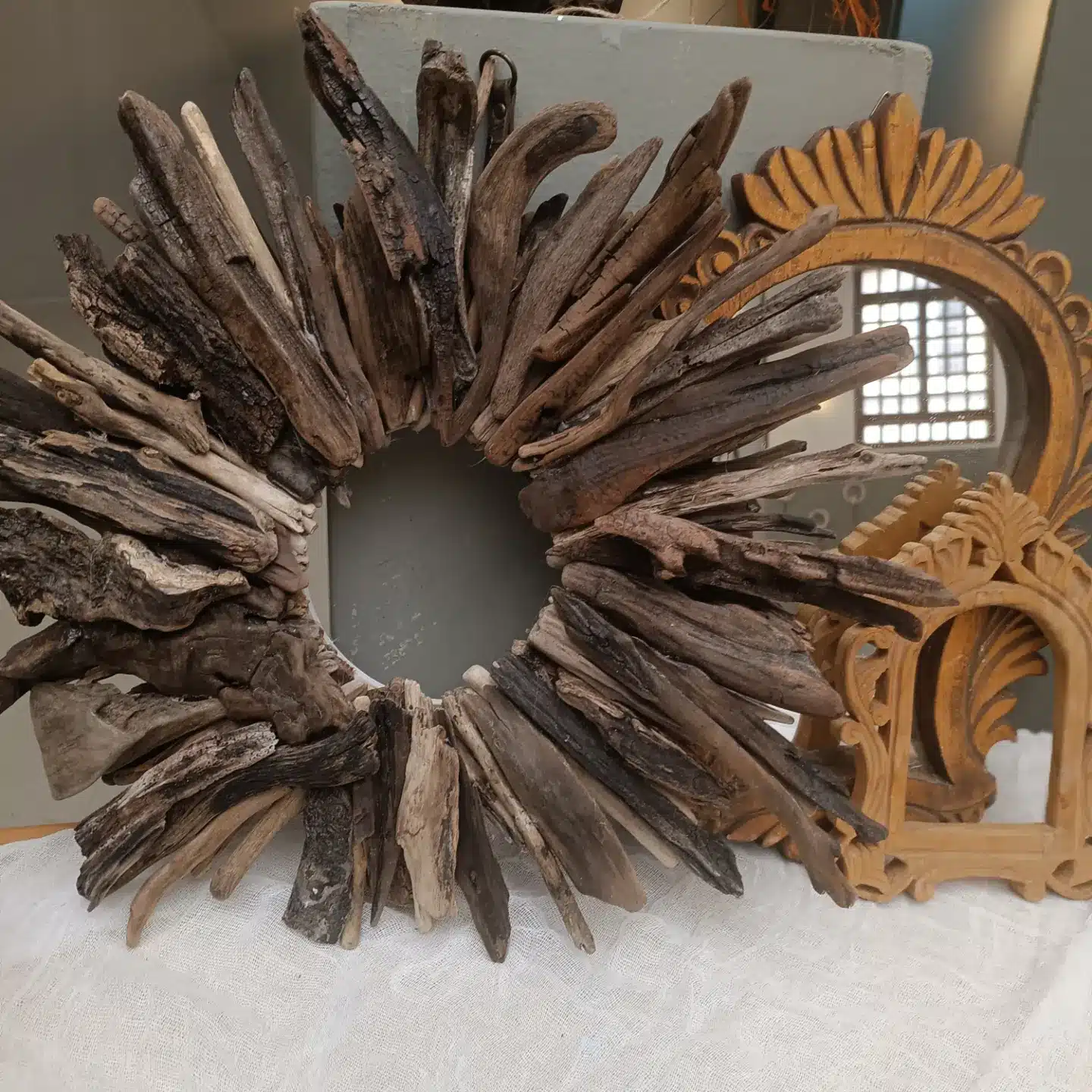 Χειροποίητο έργο με θαλασσόξυλα