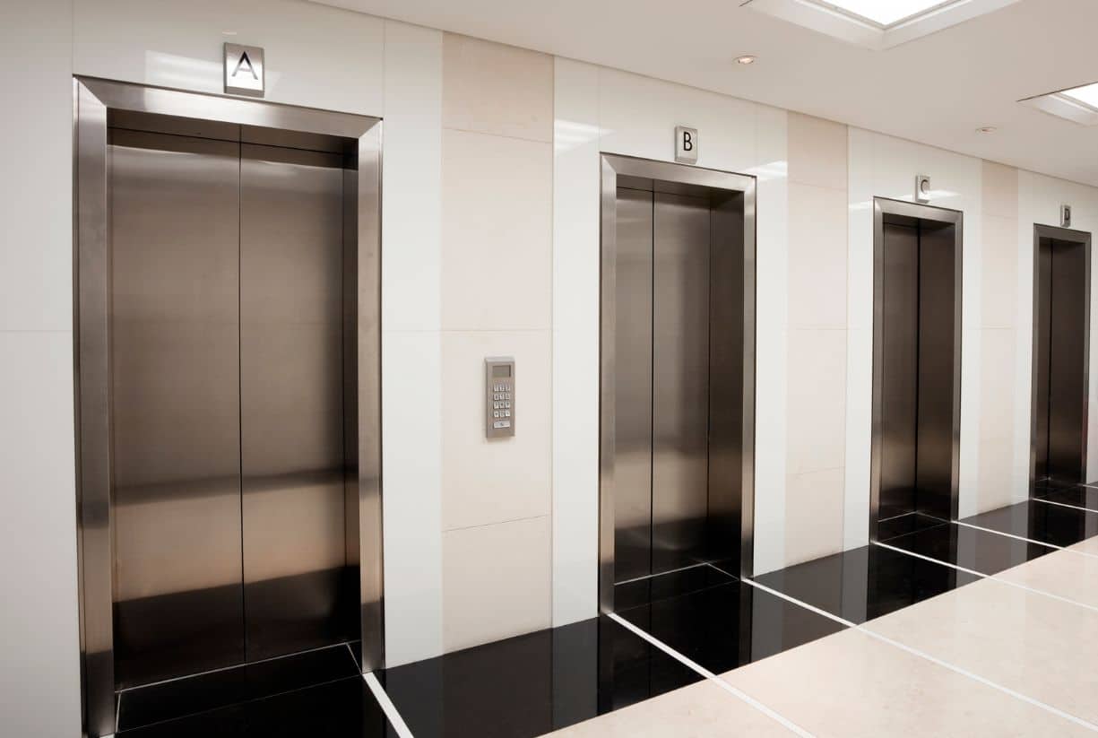 Νόμος "βόμβα" με τα ασανσέρ στις πολυκατοικίες αλλάζει τα πάντα