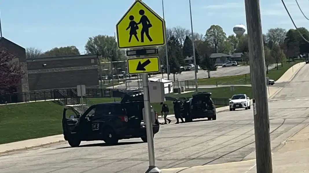 Πανικός στο Ουισκόνσιν: Ένοπλος σε σχολείο – Σε lockdown οι μαθητές