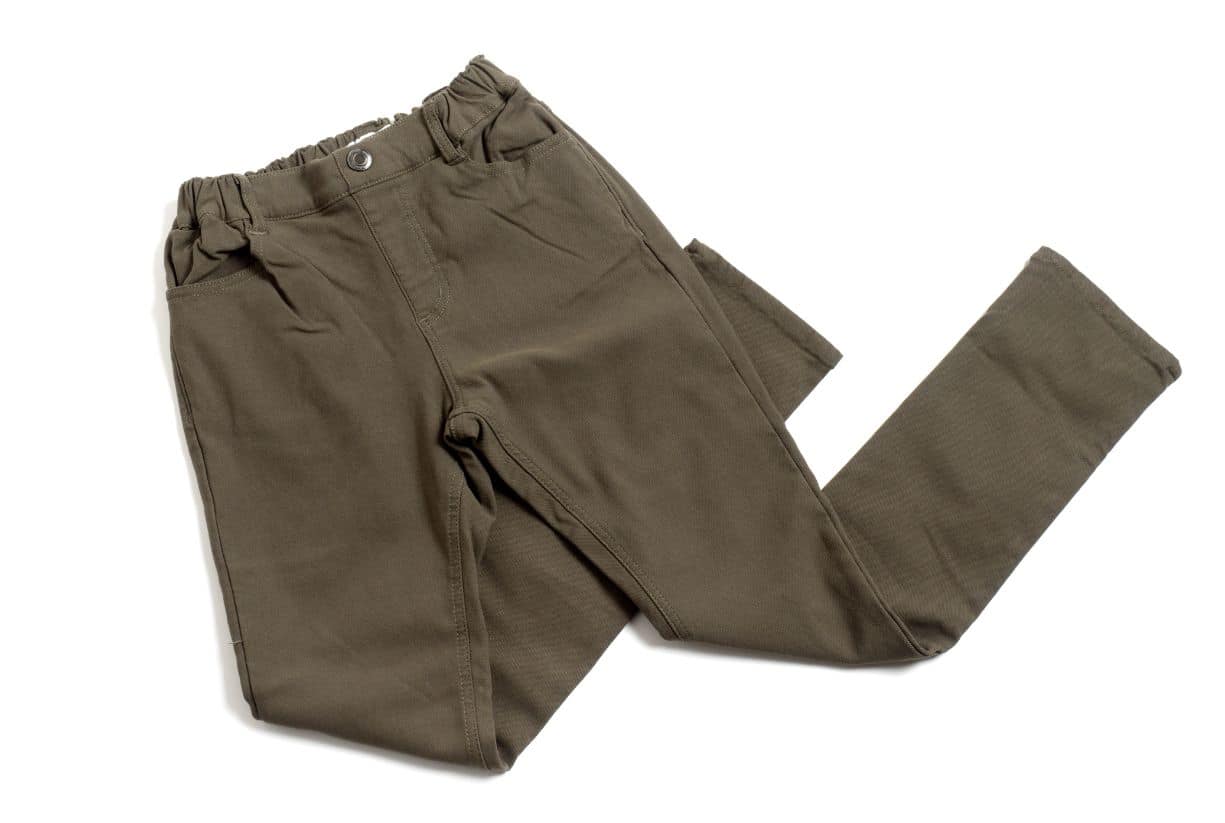 Αυτό το παντελόνι έχει ξετρελάνει όλες τις celebrities και αντικατέστησε τα τζιν