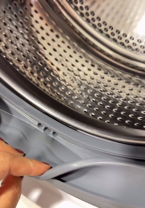 Βρωμάει το πλυντήριο; Κάντο σα καινούργιο πανεύκολα