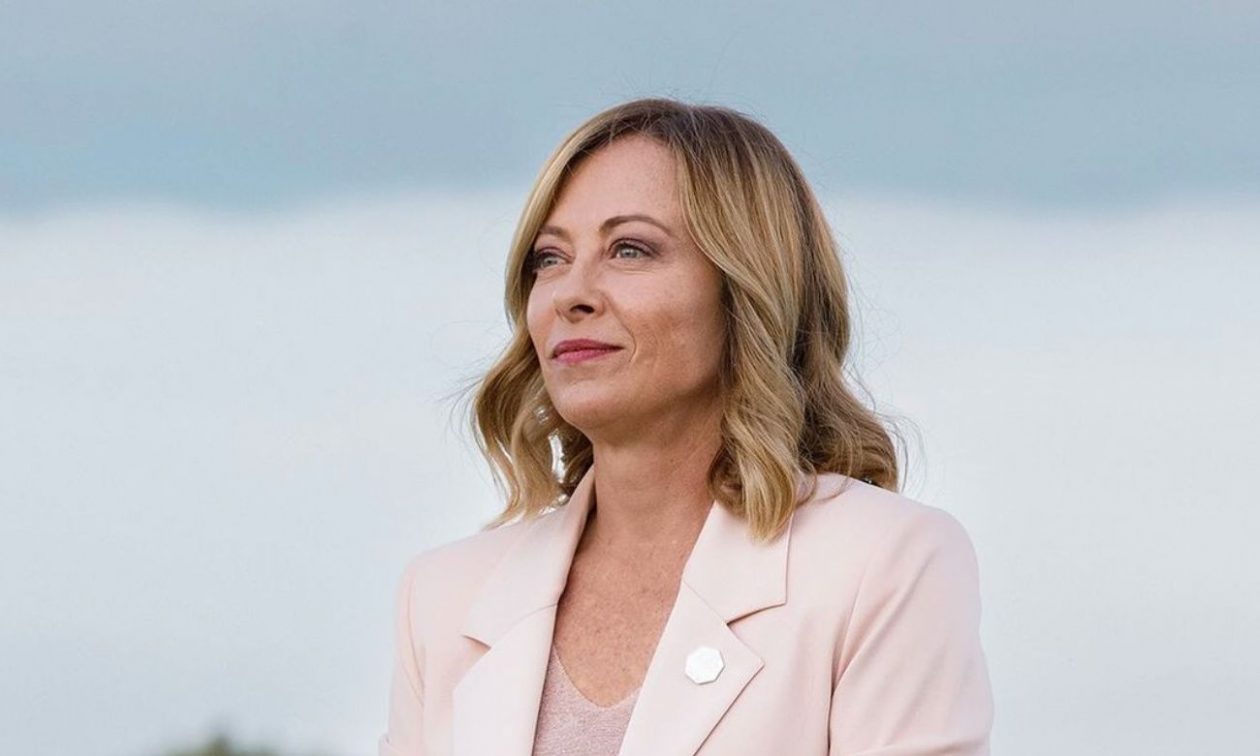 Κρίσιμη συνάντηση στο Λονδίνο για να γεφυρωθεί το χάσμα Τραμπ-Ζελένσκι και να μην διασπαστεί η Δύση