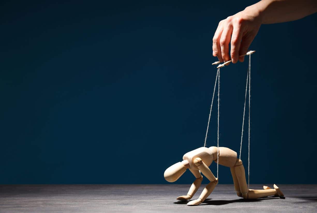 Ετιέν ντε Λα Μποετί - Η οικειοθελής υποτέλεια