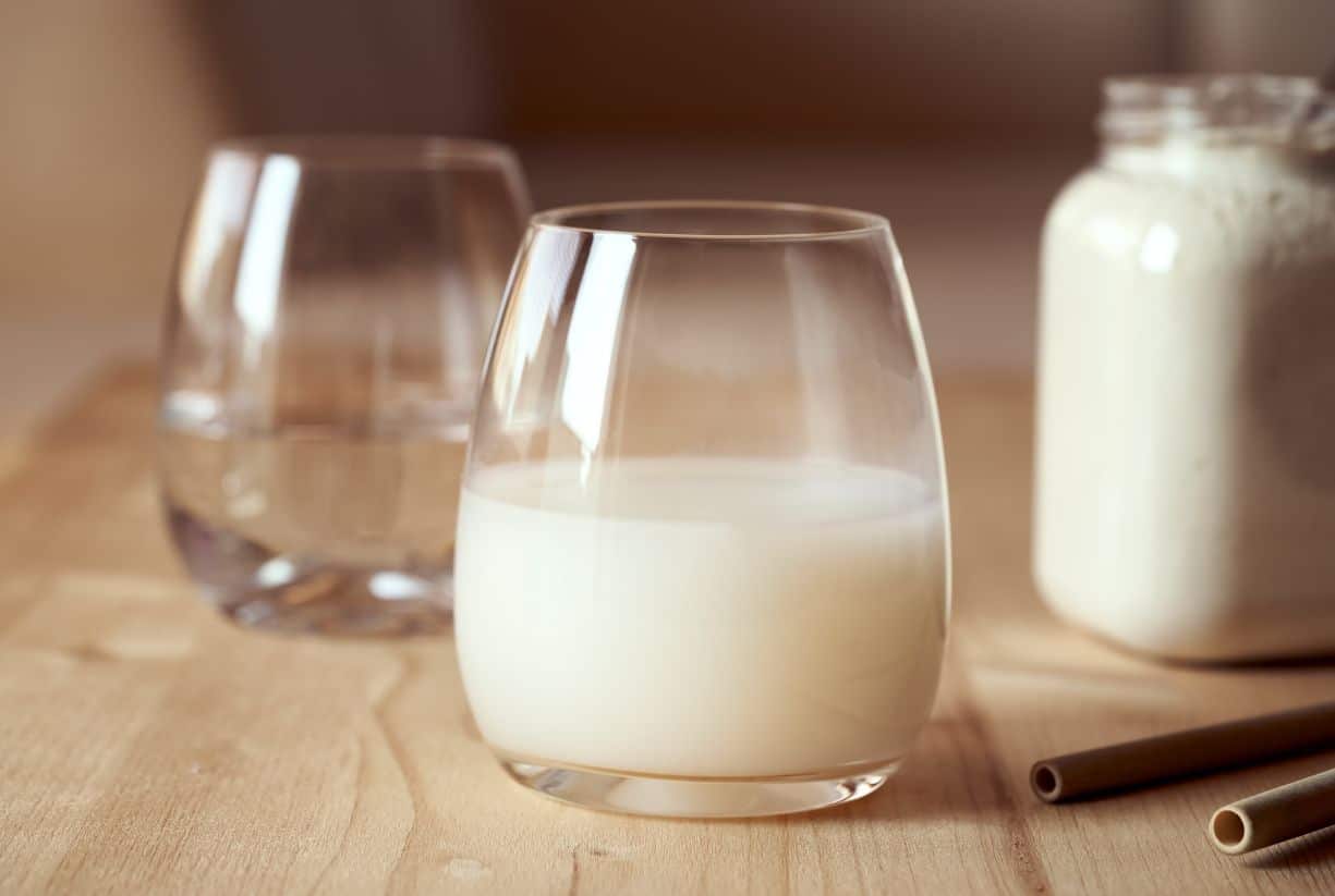 Ποια είναι η κατάλληλη ώρα για να πιούμε γάλα;