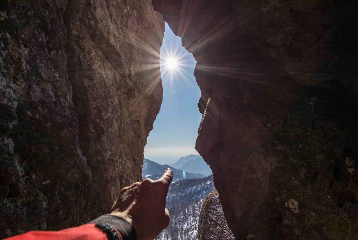 Σοφία Μέσα από την Περιπέτεια: Όσα Δεν Διδάσκει το Σχολείο