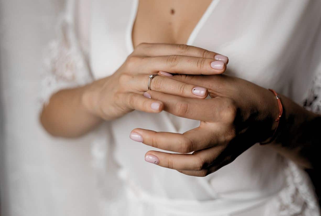 Ανατροπή με τη βέρα: Πιο άπιστες οι γυναίκες που τη φορούν