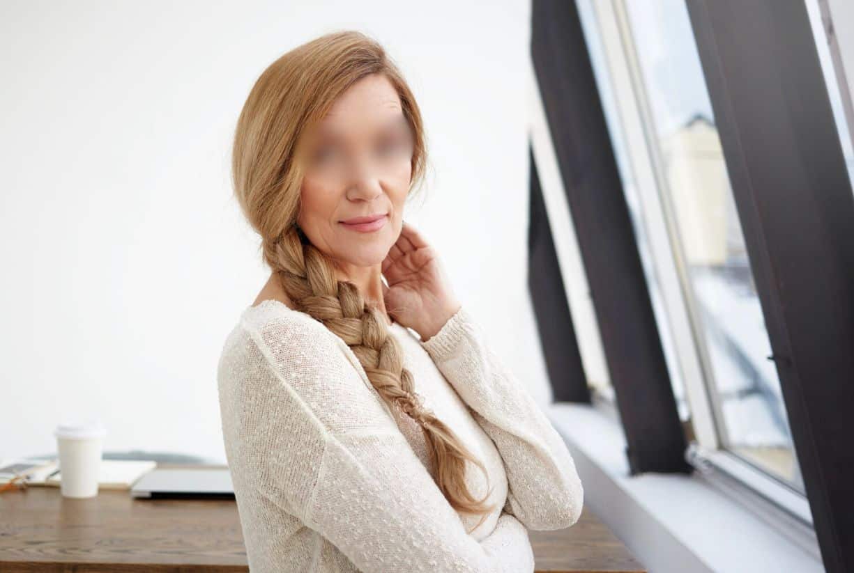 52χρονη χωρισμένη γυναίκα το ξαναζεί: Να γιατί «πηγαίνω» πλέον μόνο με νεαρούς