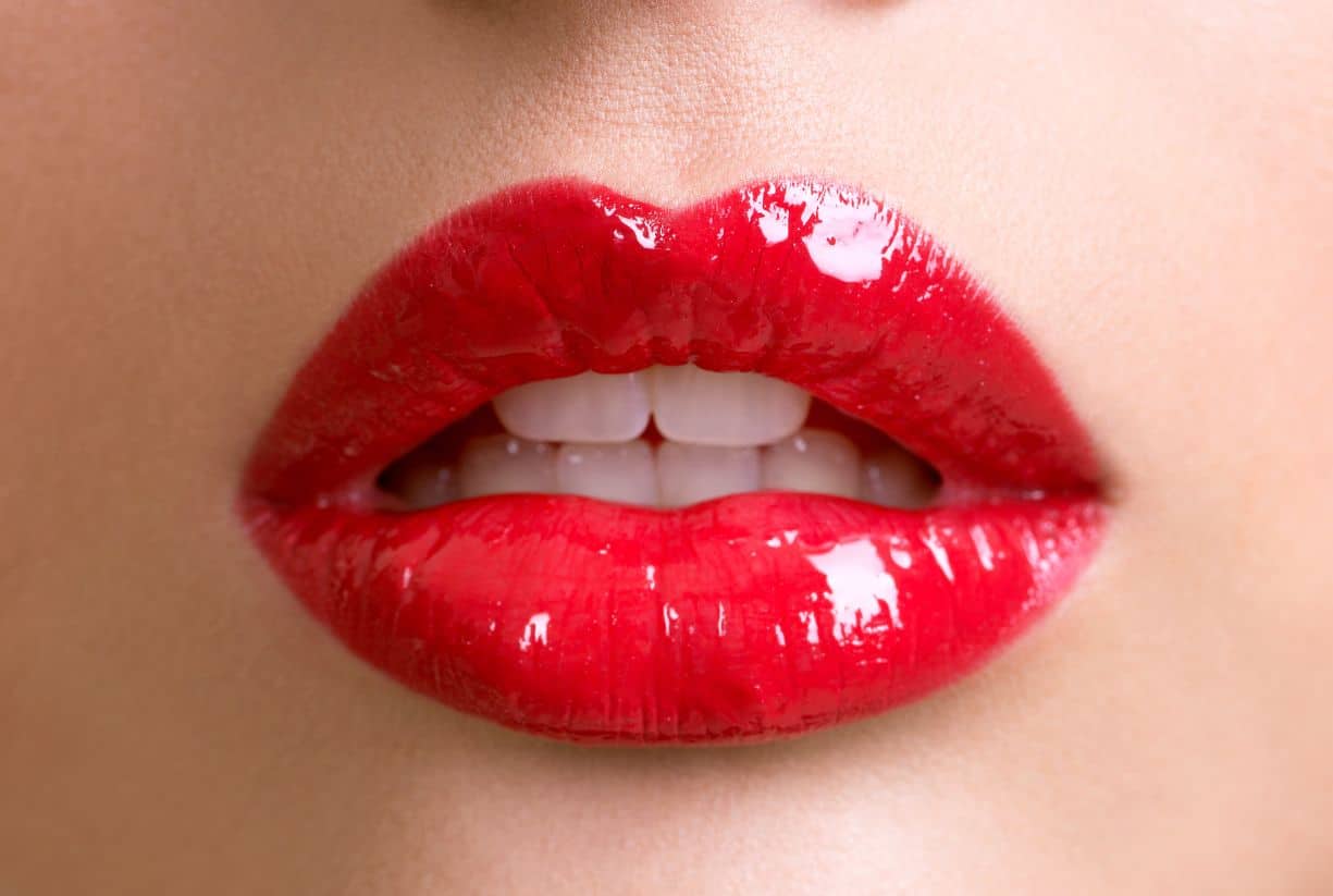 Έχει «πέσει» η ψυχολογία σου; Βάλε κόκκινο κραγιόν