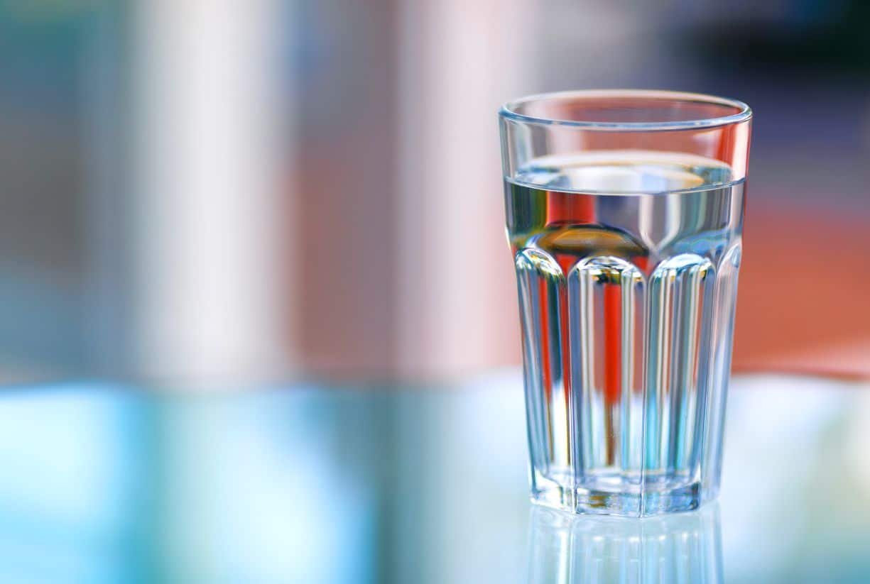 Τι θα συμβεί αν πιεις δύο φορές περισσότερο νερό, απ' ότι συνήθως για μια εβδομάδα