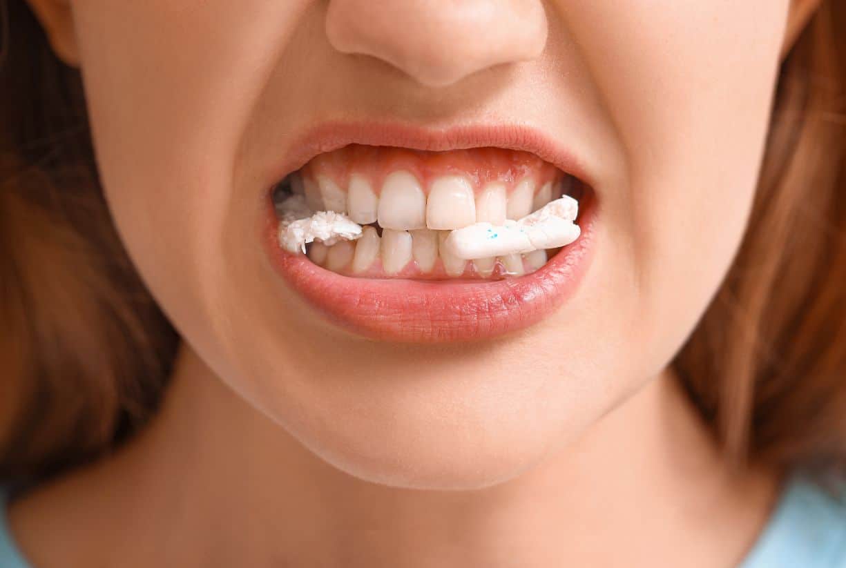 Έτσι φτιάχνεται στην πραγματικότητα η τσίχλα