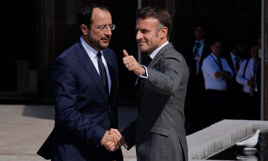 Κύπρος και Γαλλία υπογράφουν συμφωνία στρατηγικής εταιρικής σχέσης στην άμυνα και στην οικονομία