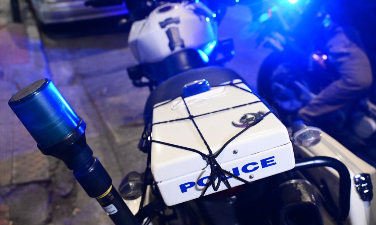 Χειροπέδες σε οδηγό που προκάλεσε τροχαίο και εξαφανίστηκε