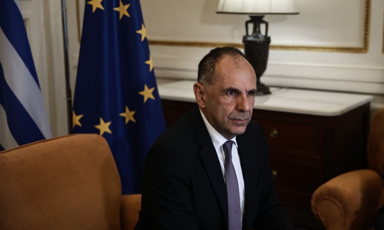 Γεραπετρίτης: Η Ευρώπη αντιμετωπίζει υβριδικές απειλές από βορρά και νότο