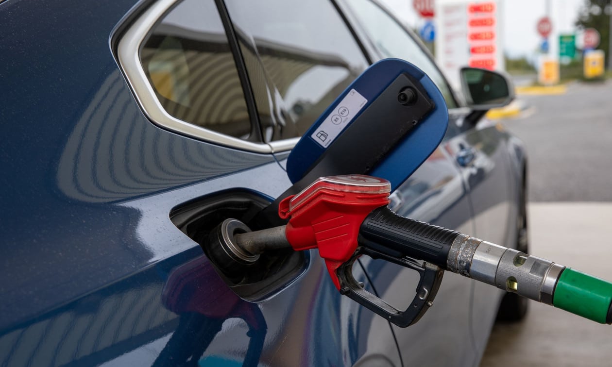 Καύσιμα: Πόσο κοστίζουν βενζίνη και diesel στην Ελλάδα και στις άλλες ευρωπαϊκές χώρες