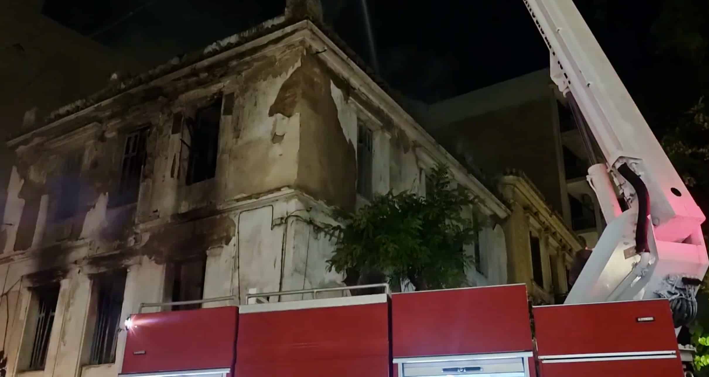Κουκάκι: Φωτιά σε εγκαταλελειμμένο κτήριο